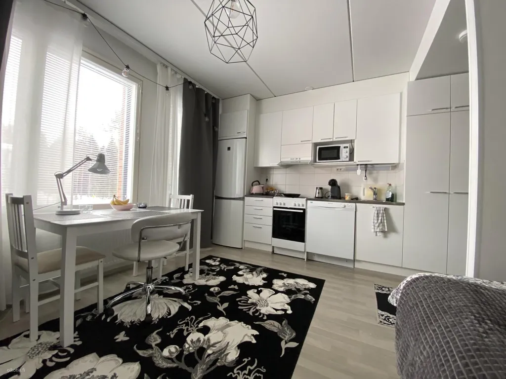 Köök - Modern Studio with Balcony in Linnanmaa, Oulu