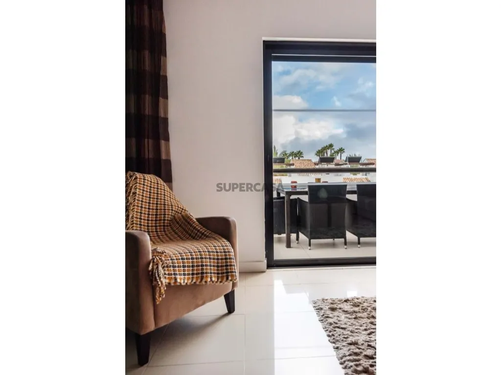 Séjour - Two-Bedroom Apartment with Pool in Lagos