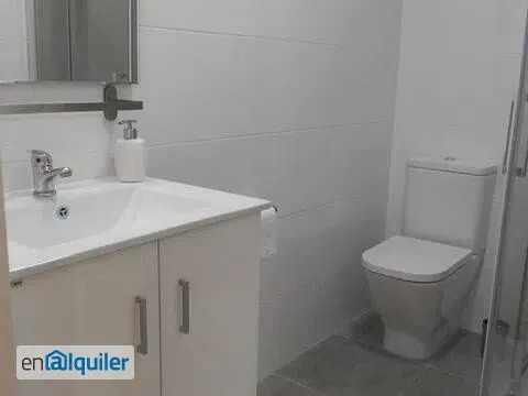 Bagni - Furnished Flat with Terrace in Blasco Ibáñez