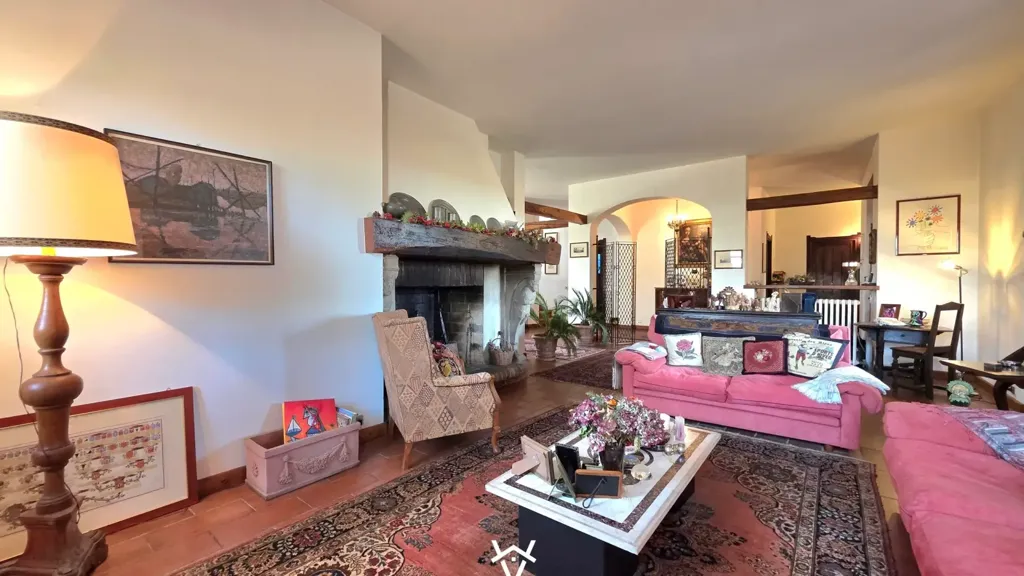 Living Room - Villa with Garden in Novara