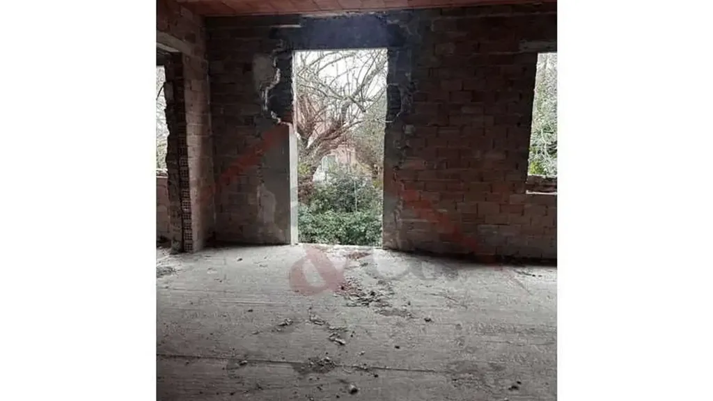 Rooms - Rustic Property with Large Garden in Modena