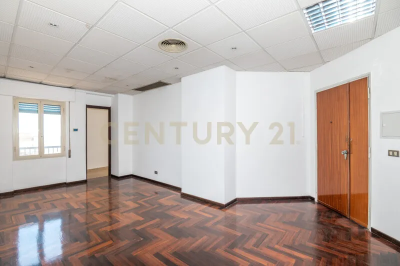 Kabinet - Panoramic Apartment with Balcony in Ragusa