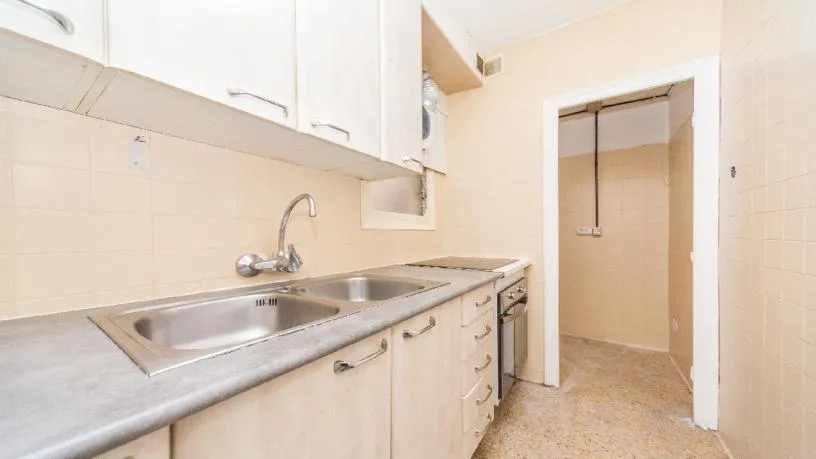 Köök - Apartment with Montserrat View in Badalona
