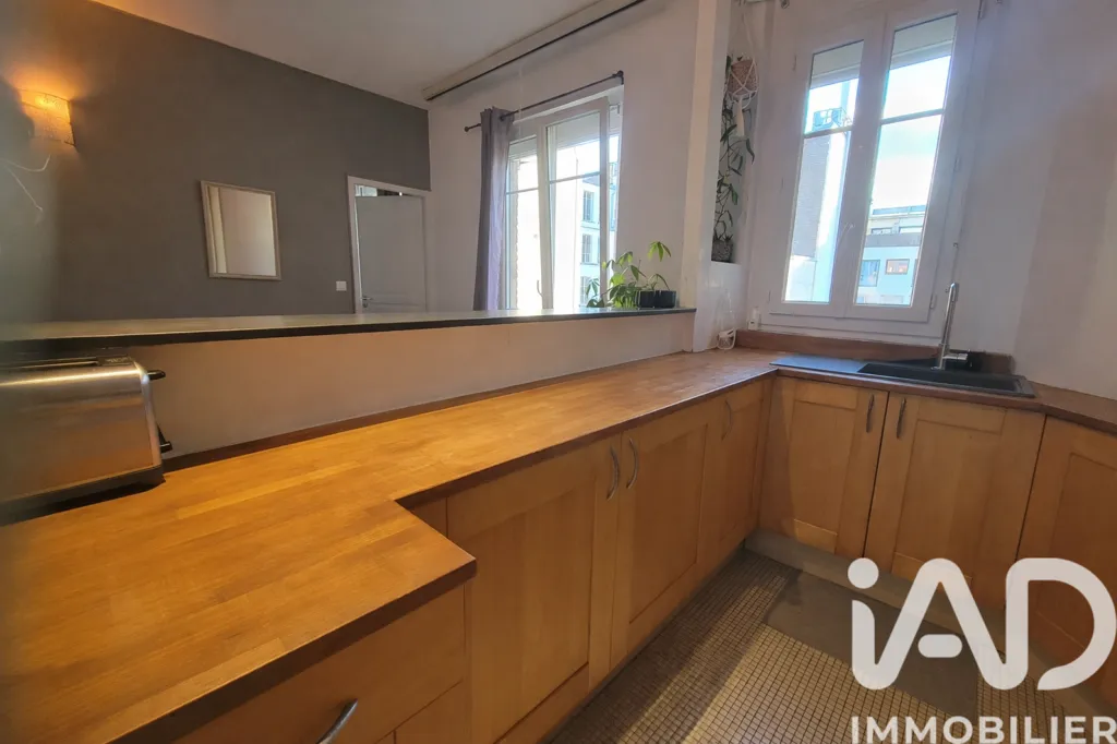 Köök - Bright 2-Bedroom Parisian Flat with Courtyard