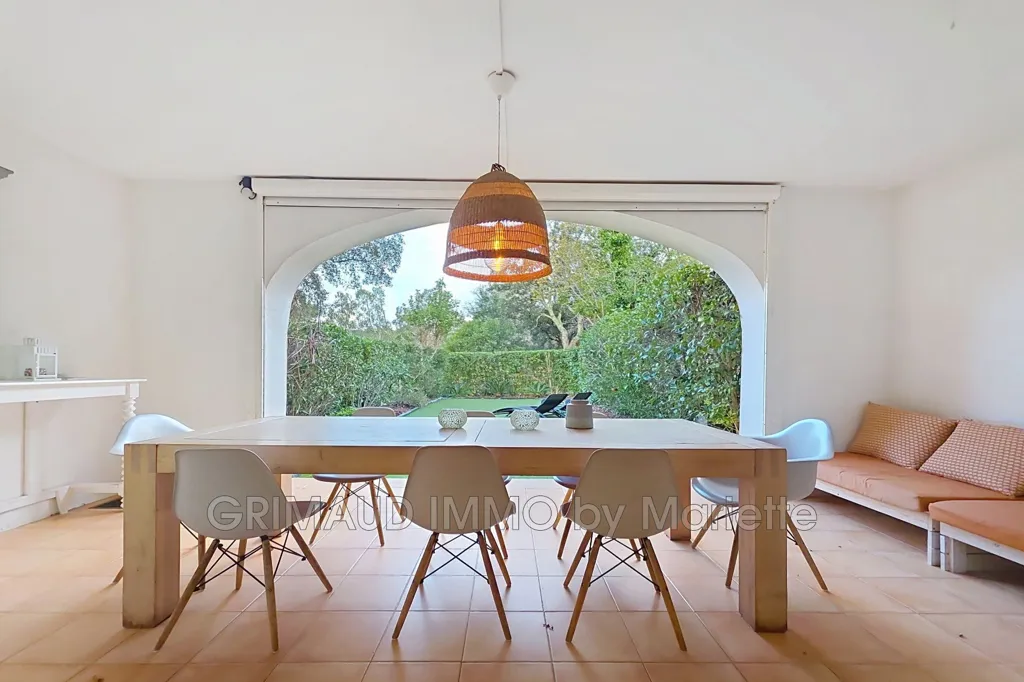 Söögituba - Charming Villa with Pool in Secure Domain
