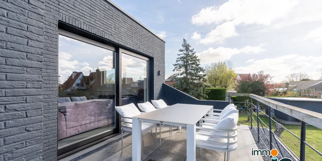 Terrasse - Maison avec Grand Jardin à Bredene, Proche de la Mer