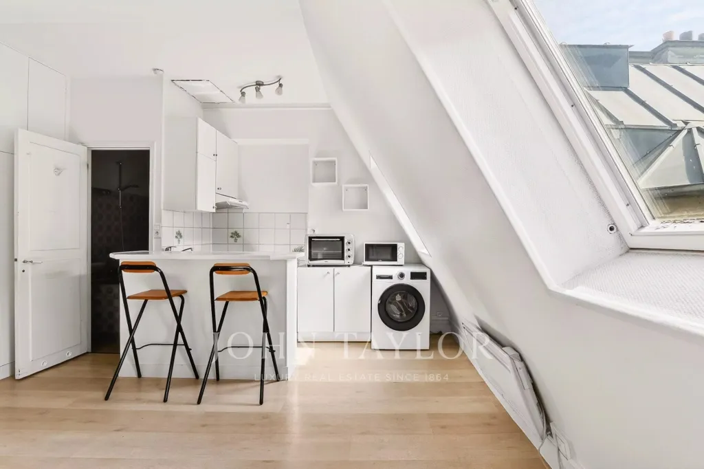 Cuisine - Appartement 2 Pièces avec Vue Sud à Paris 10ème