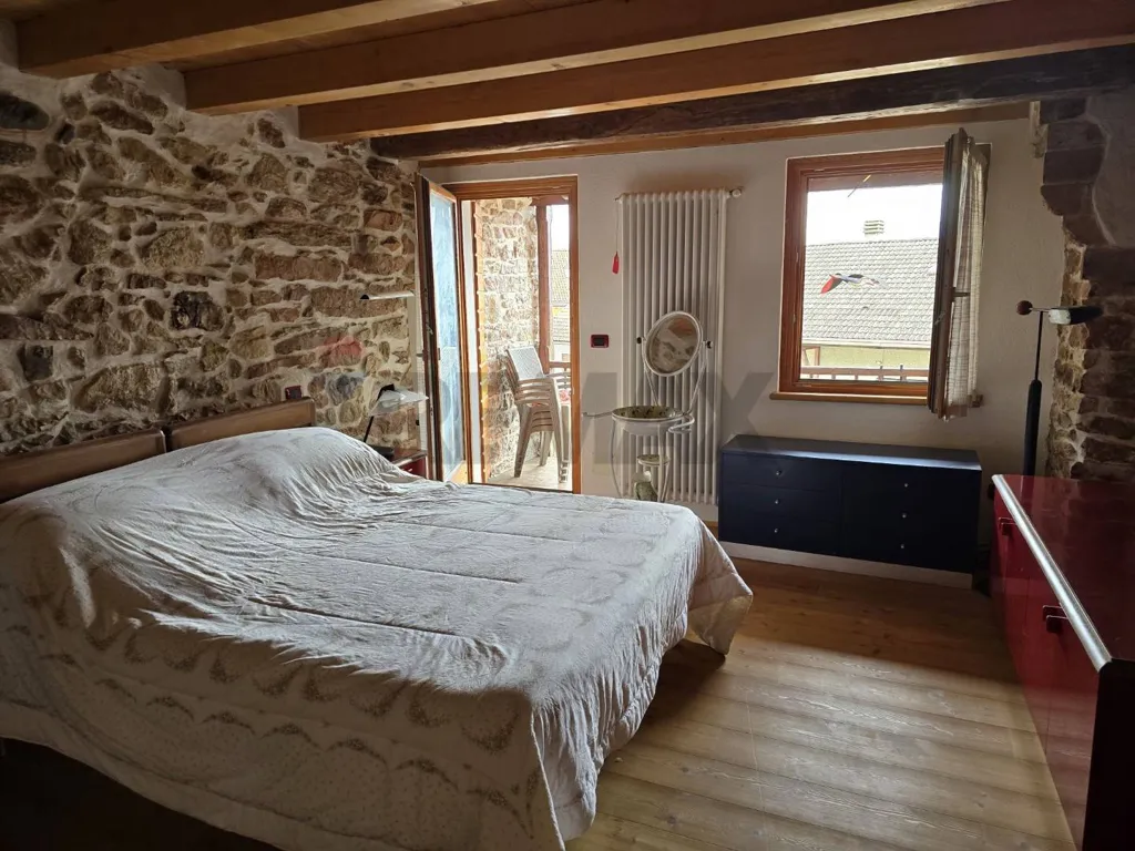 Bedrooms - Rustic Cottage with Terrace in Lamon
