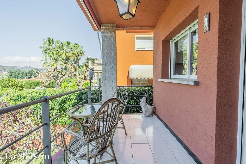 Balcony - Luxury House with Pool in Arenys de Munt