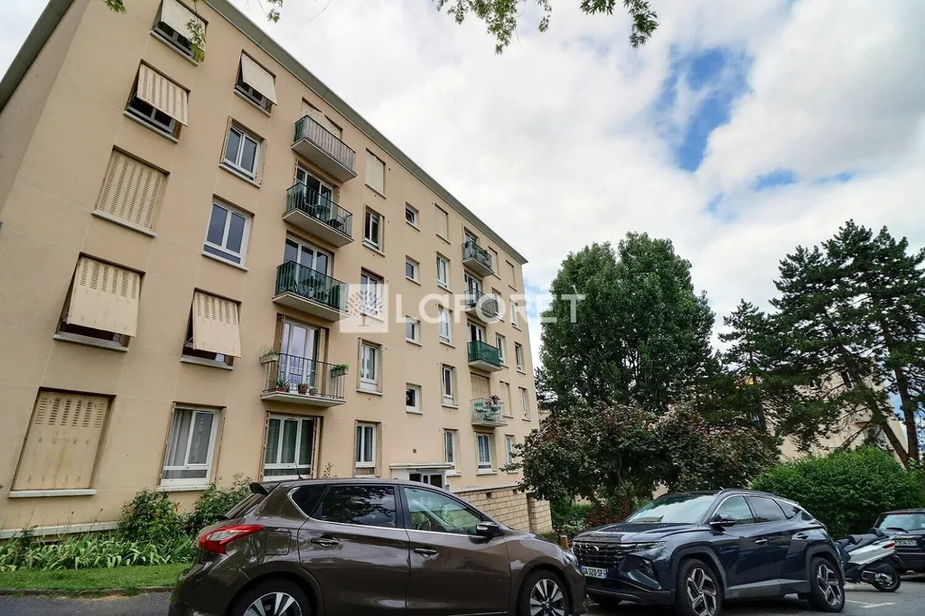 Extérieur - Appartement 3 Pièces avec Vue Végétation à Rueil-Malmaison