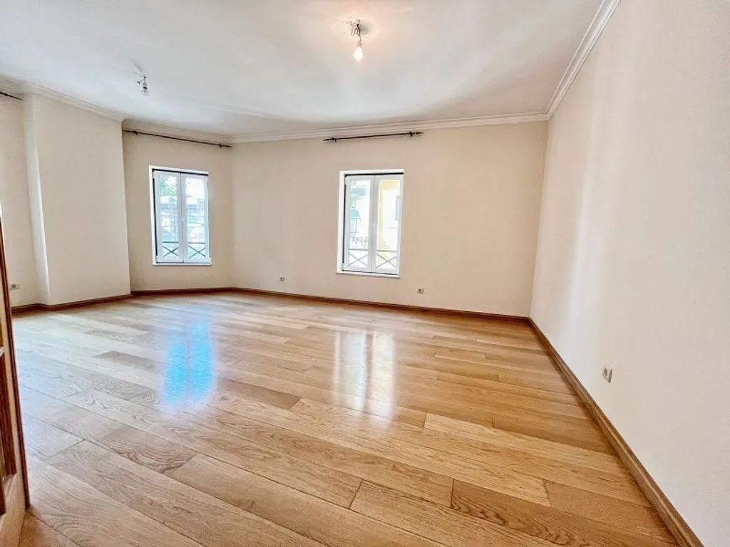 Toad - 2-Bedroom Flat with Portuguese Architecture in Lisbon