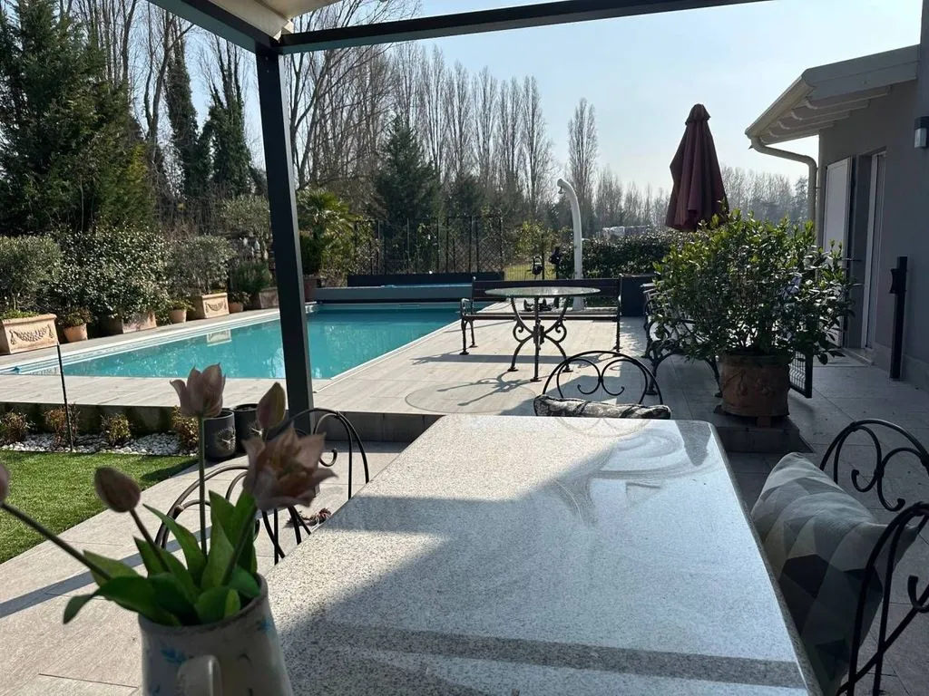 Piscine - Luxury Terraced House with Pool in Lodi