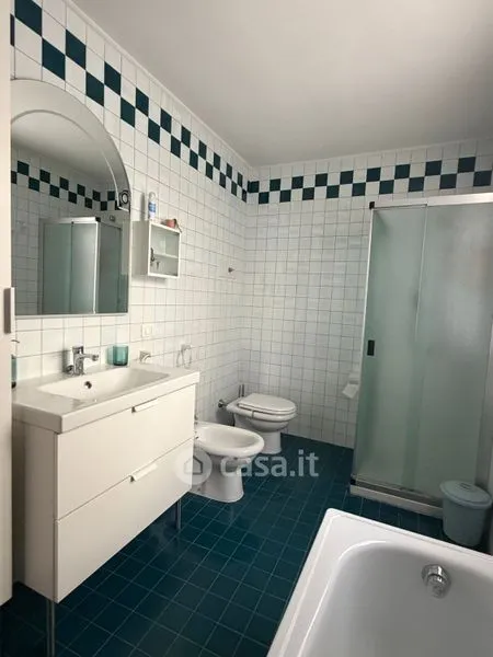Salles de bain - Fully Furnished Apartment in Este Centre
