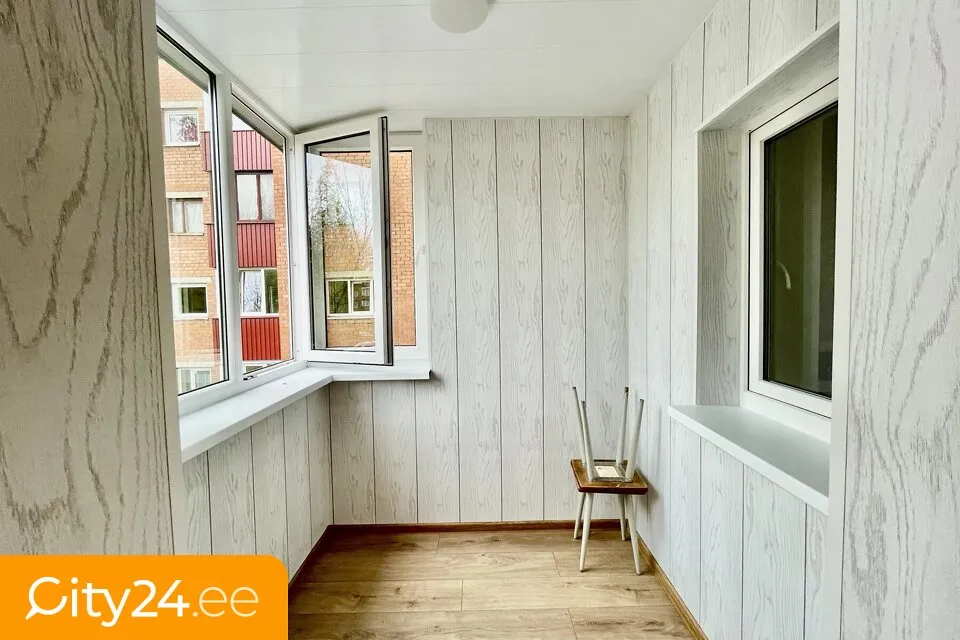 Balcony - Renovated Flat with Balcony in Narva
