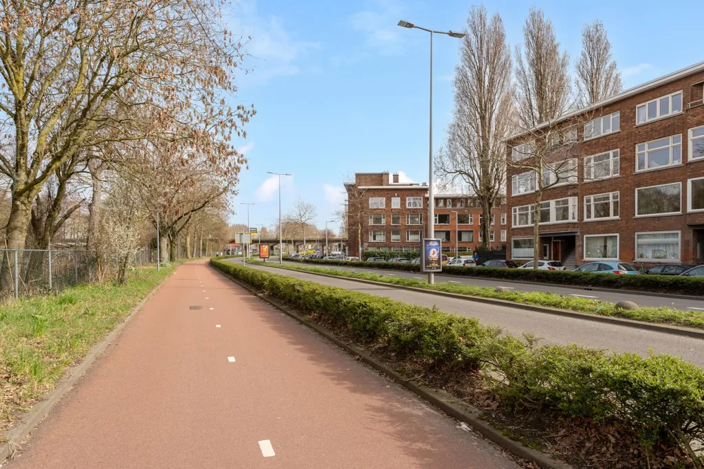 Extérieur - Light Double-Storey Flat with Balcony in Rotterdam-Noord
