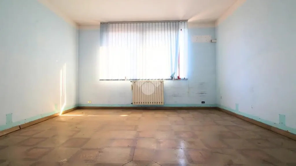 Stanze - Adjacent Apartments for Renovation in Lucera