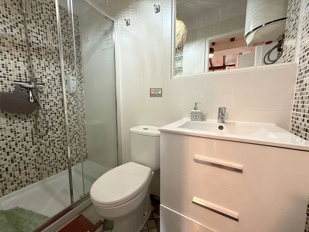 Vannitoad - Modern Flat with Terrace in Altea Hills