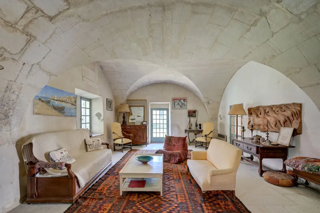 Living Room - Charming Property with Pool in Baux de Provence
