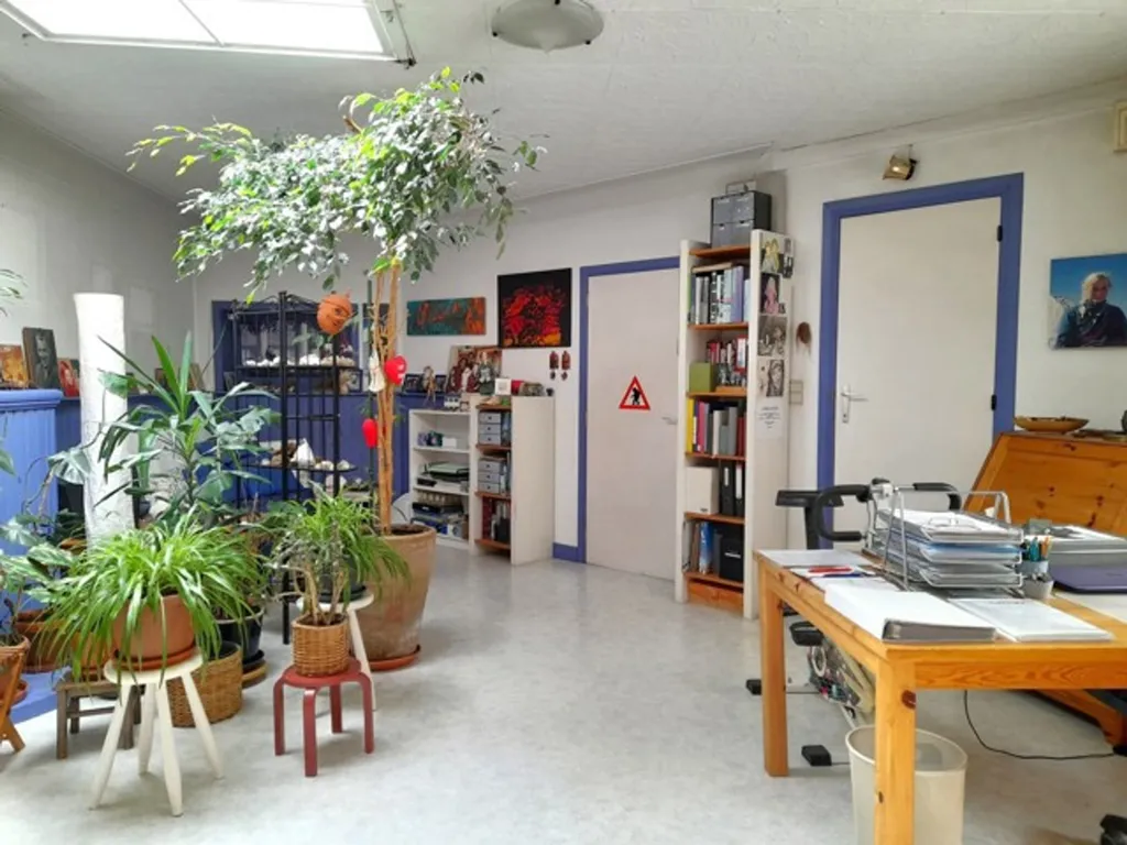 Office - Mixed-Use House with Garden in Nijlen