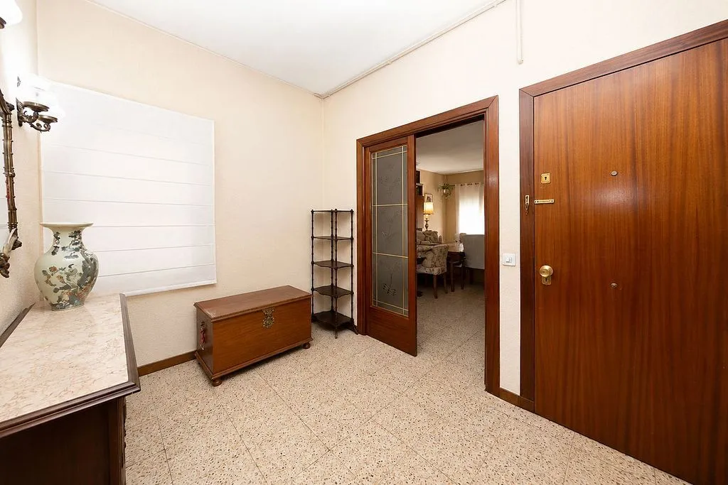 hallway_entrance