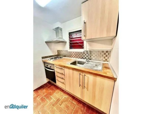 Kitchen - Furnished Flat with Accessible Features in Sant Martí