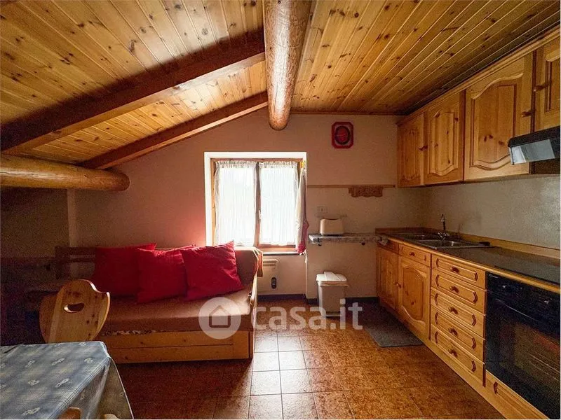 Cuisine - Mountain View Apartment with Private Garage in Campodolcino