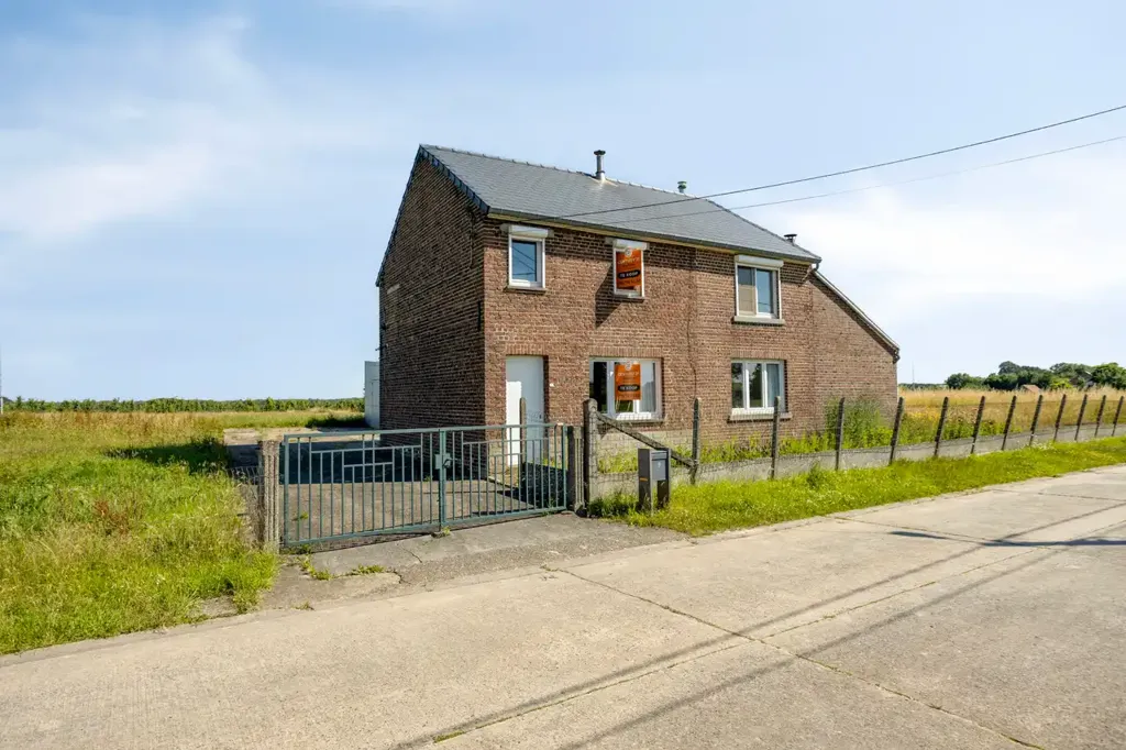 Esterno - Renovatable House with Expansive View in Glabbeek