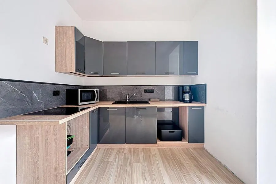 Cuisine - Bureau Fonctionnel à Jette, Rue Tilmont