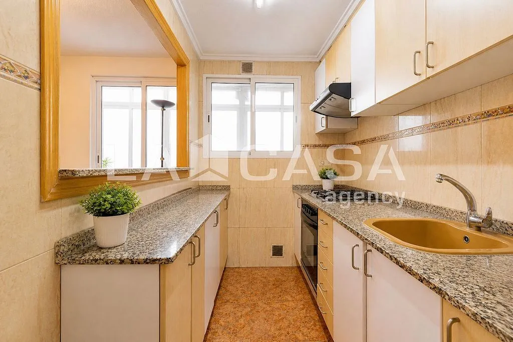 Köök - Duplex with Terrace in Trinitat
