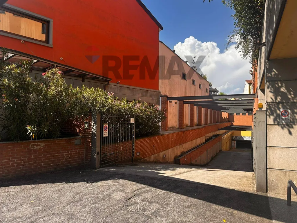 Välivaade - Central Garage in Bergamo