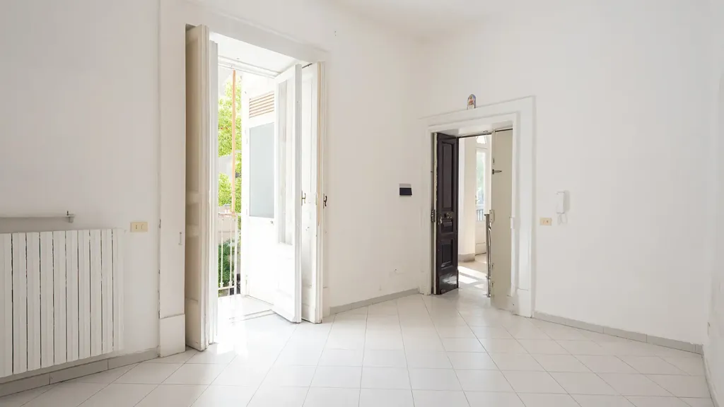 hallway_entrance