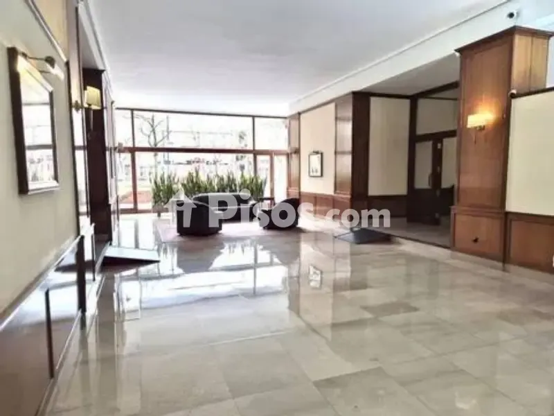 Esik - Luxury Flat with Park Views in Indautxu