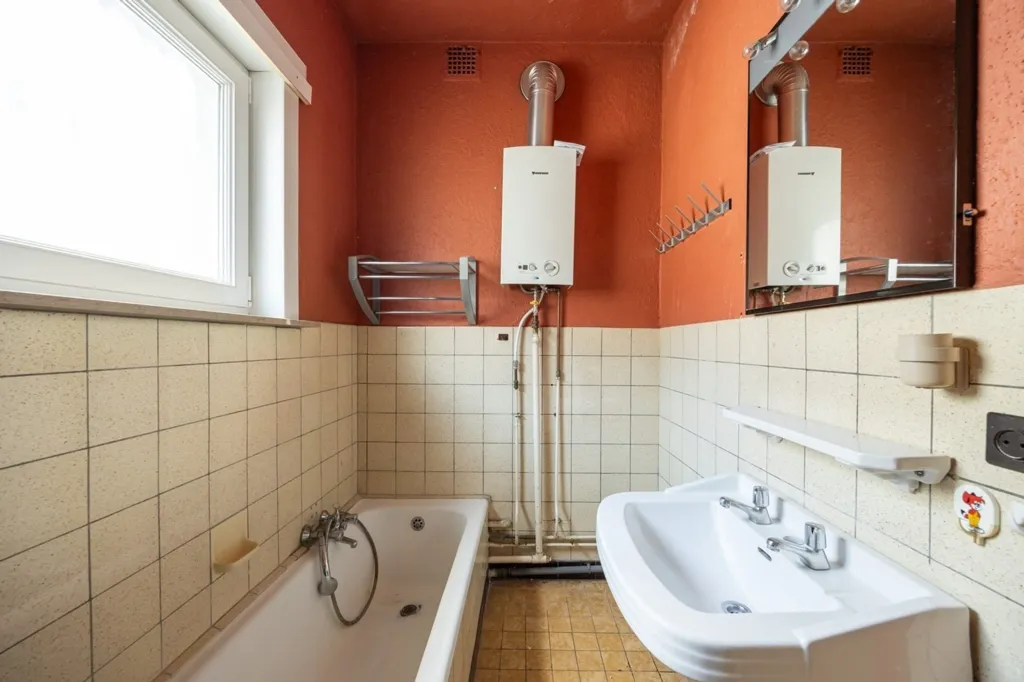 Salles de bain - Maison mixte avec potentiel commercial à Mechelen