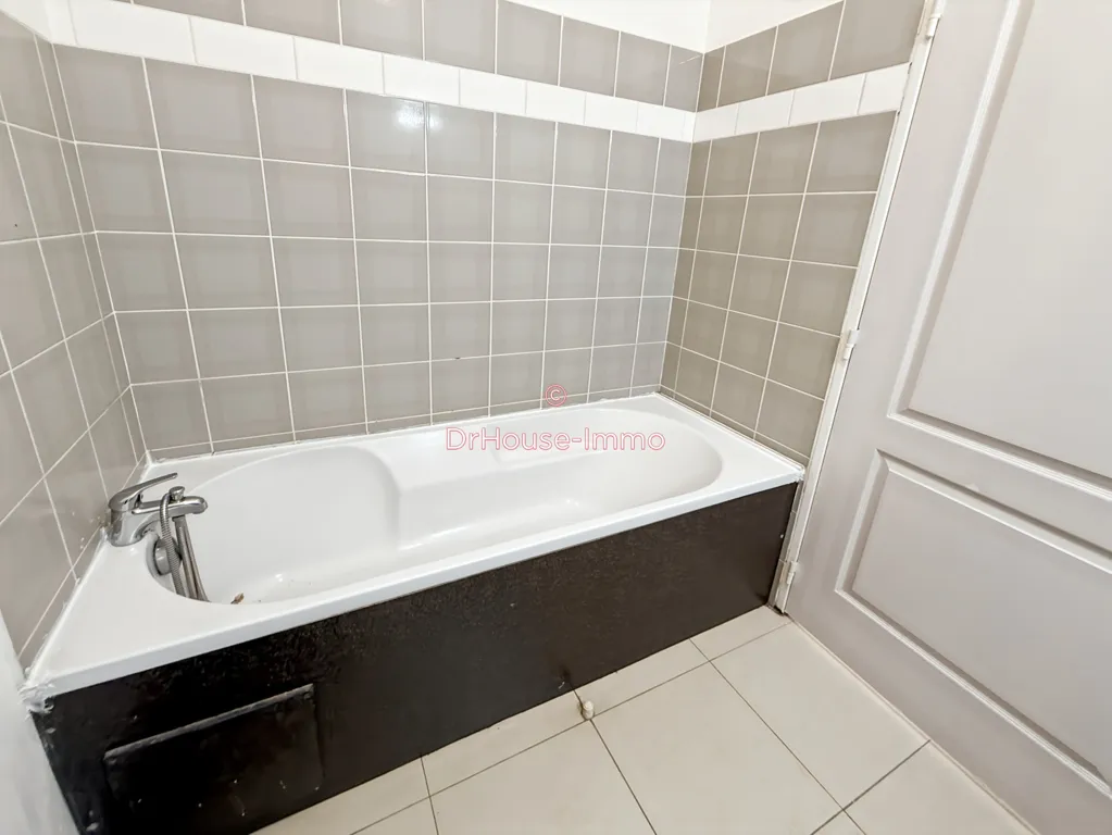 Salles de bain - Appartement T2 avec Balcon près de la Fac à Saint-Denis