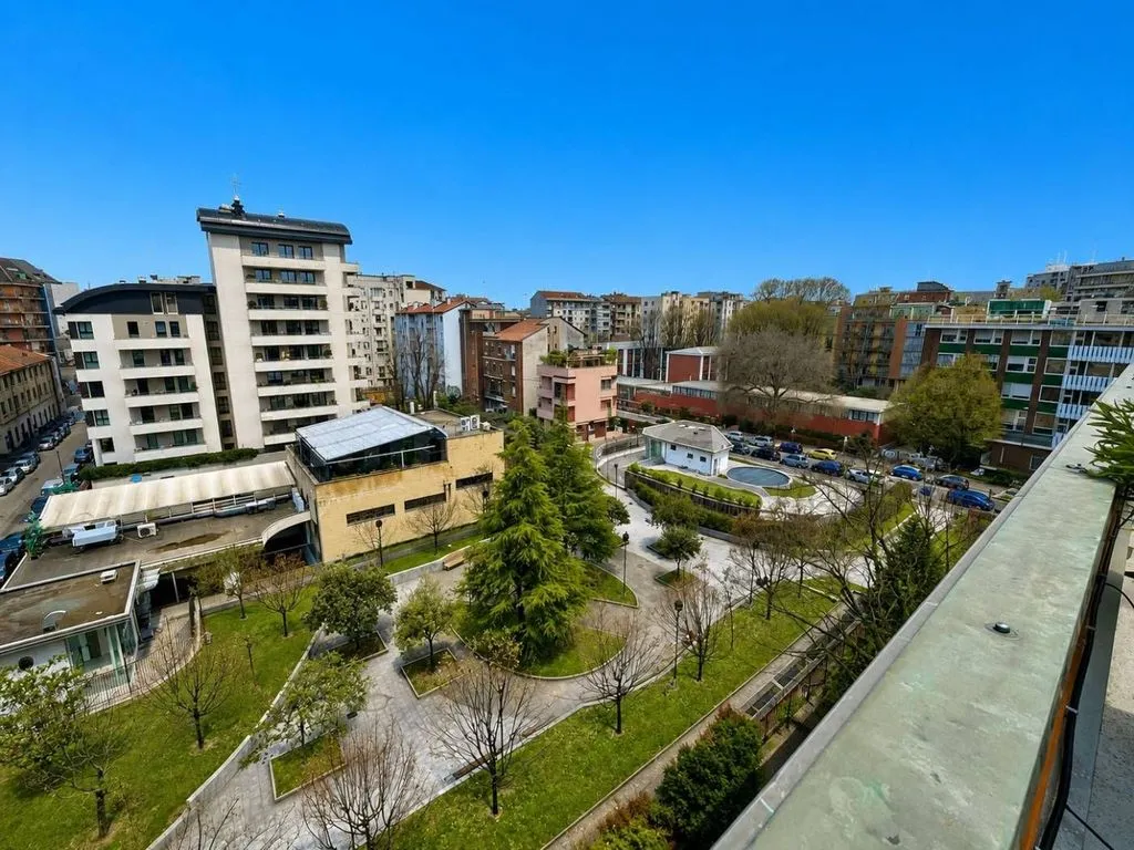 Balcon - Luxury Penthouse with Terraces in Milan