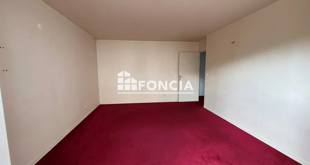 Stanze - T3 Flat with Balcony in Argenteuil Centre