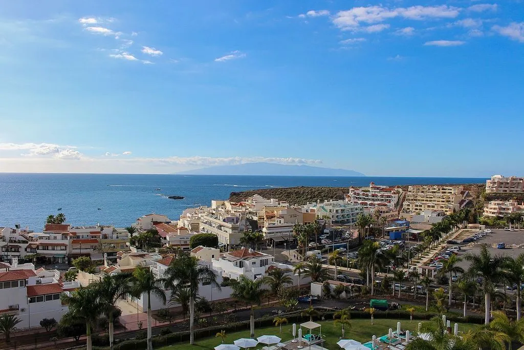 Terrazza - Two Junior Suites with Pools in La Caleta