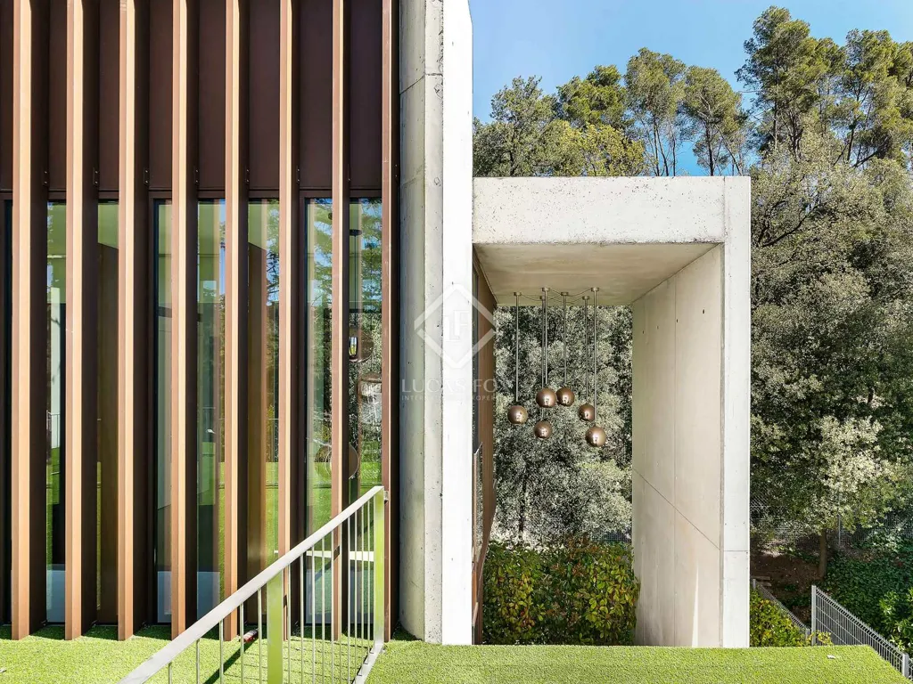 Välivaade - Minimalist Villa with Infinity Pool in El Golf, Sant Cugat