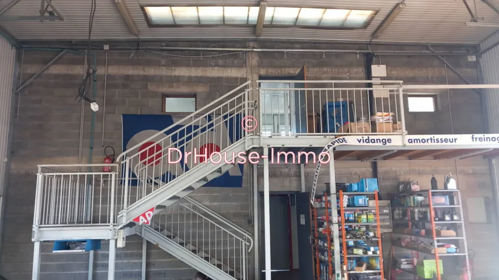 Pièces - Local Commercial avec Atelier à Chirel, Le Puy-en-Velay