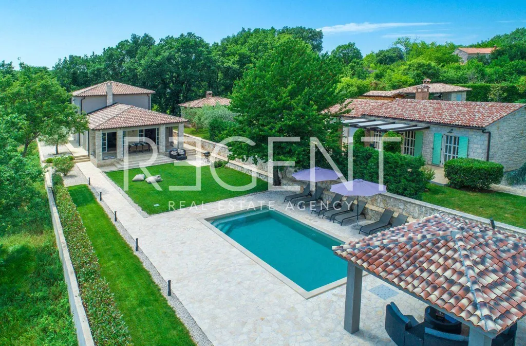 Vista aerea - Designer Villa with Pool in Tinjan