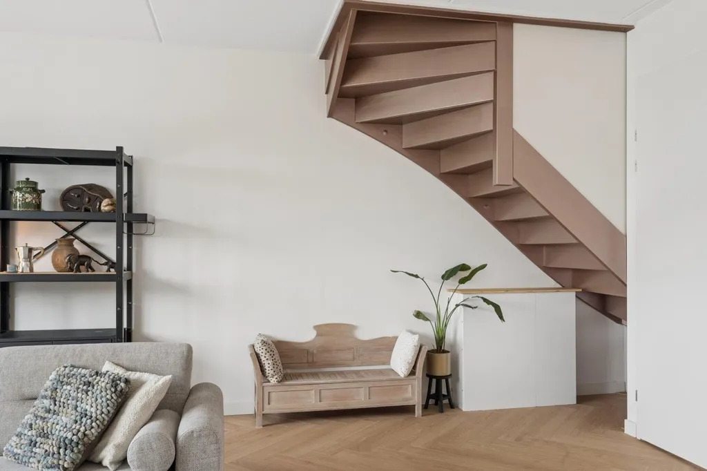 Toad - Modern Terraced House with Waterfront in Zeewolde