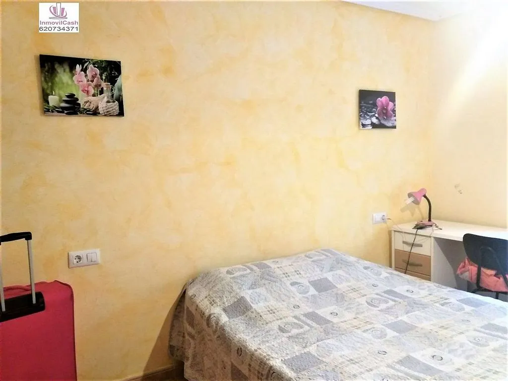 Chambres - Furnished Flat with Patio in Florida Alta
