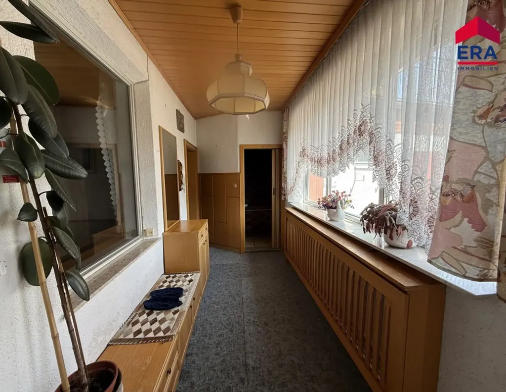 Esik - Spacious House in Green Setting, Drösing