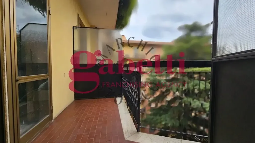 Balcon - Fully Rented Triplex in Florence