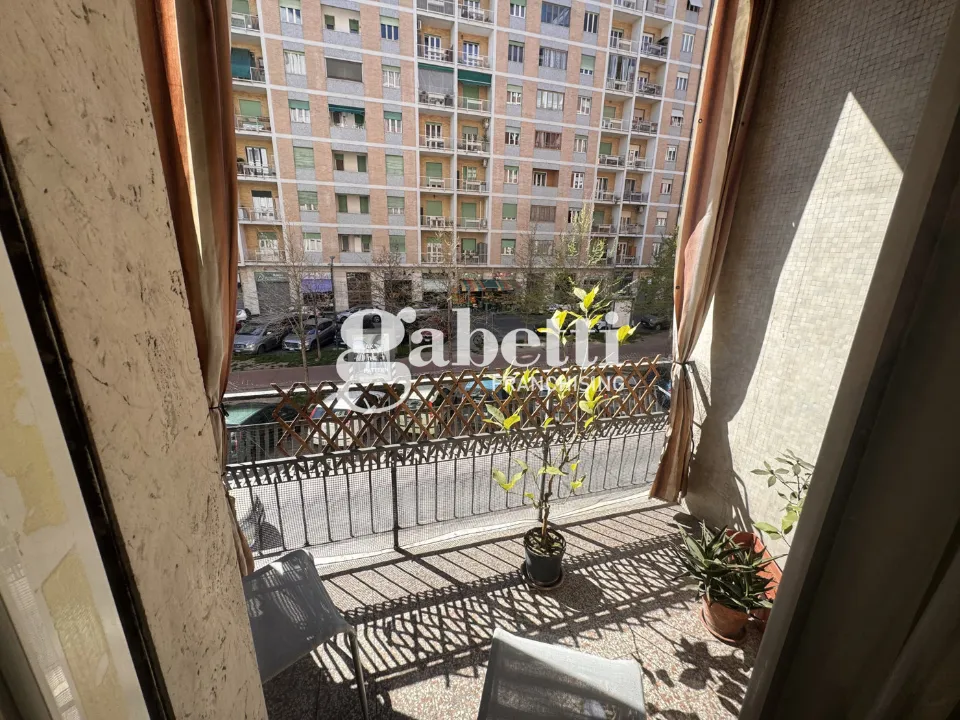 Balcon - Rented Triplex with Balconies in Turin