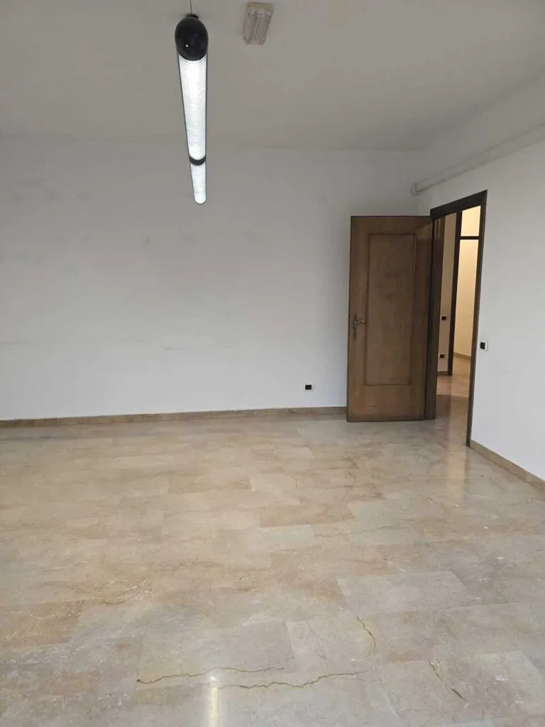Stanze - Spacious 3-Bedroom Apartment in Erba