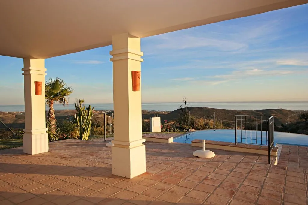 Terrass - Luxury Villa with Sea Views in Marbella