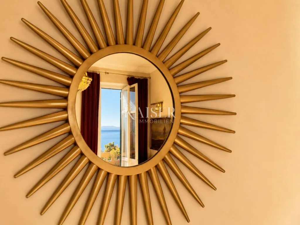 Pièces - Two Studio Apartments in Historic Villa, Opatija Centre