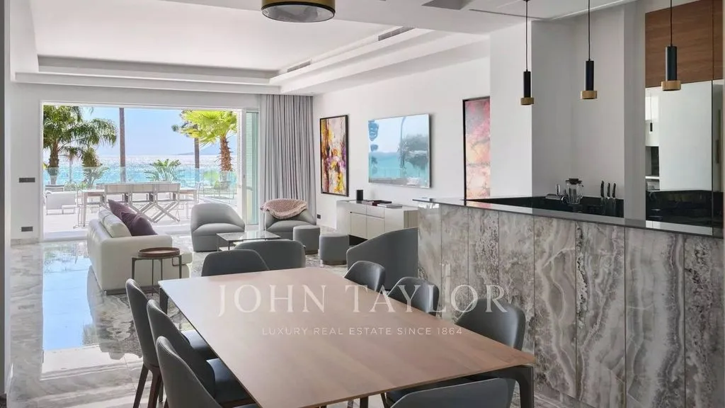 Salle à manger - Appartement Luxe avec Terrasse à Cannes