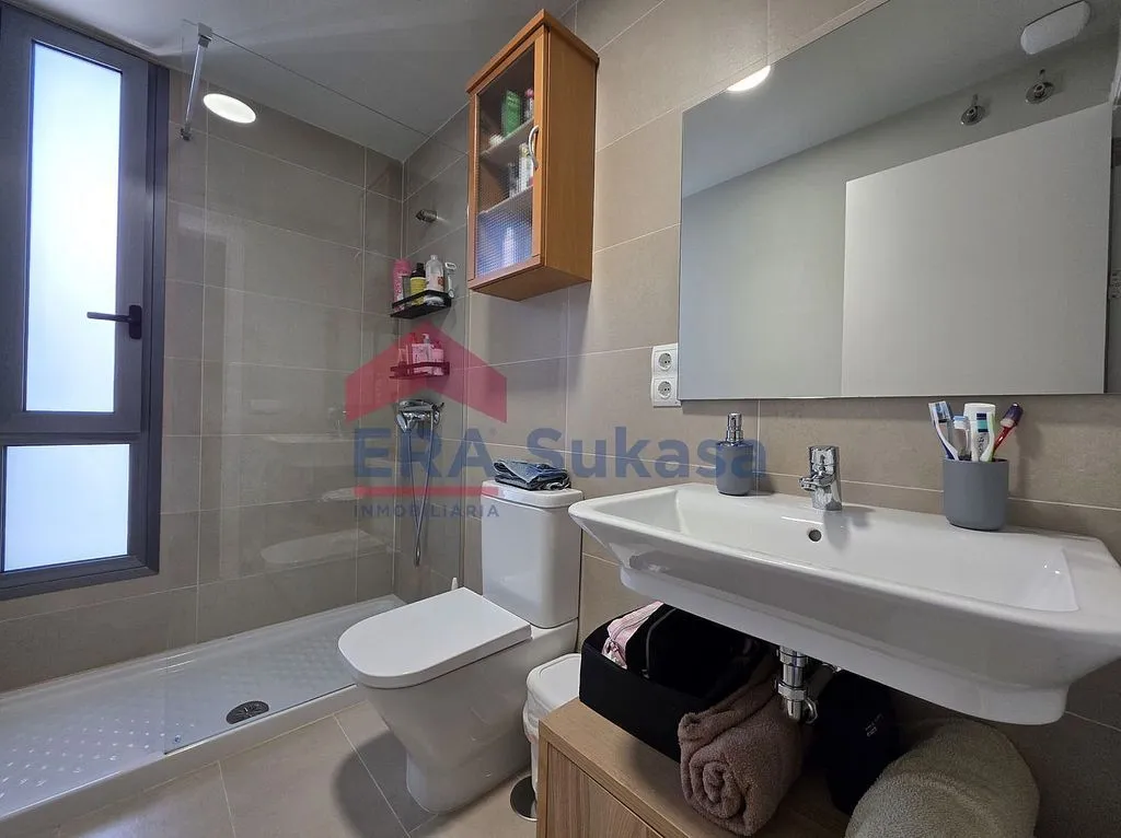 Salles de bain - Penthouse with Sea View in Avenida Resistiré